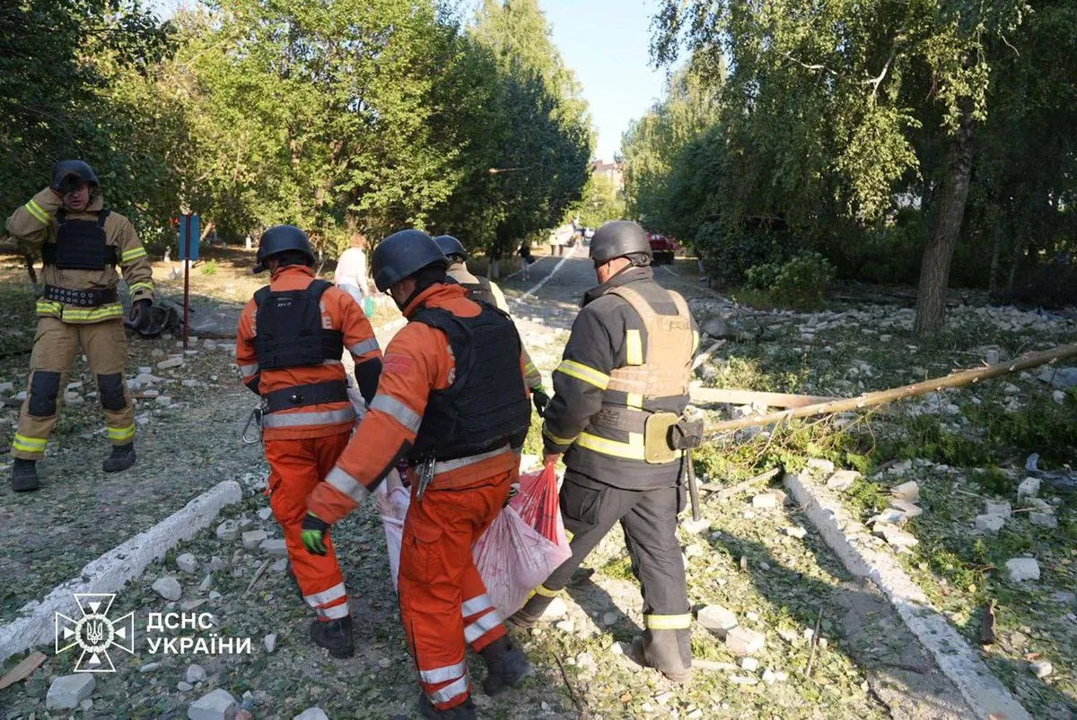 Напад на пансіонат у Сумах: кількість постраждалих зросла, один з них помер у медичному закладі | УНН