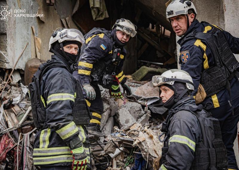 У Харкові завершено операції з порятунку людей після російського обстрілу.